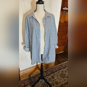 Old Navy Boyfriend Fit Blue Striped Button-Up Shirt Size Large